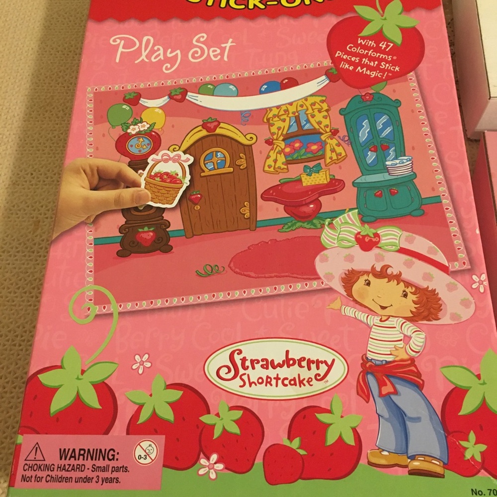 2003 Strawberry Shortcake Colorforms Near Complete - Picture 3 of 7
